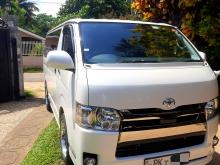 https://riyasewana.com/uploads/toyota-toyota-gdh-414034017256.jpg