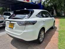 https://riyasewana.com/uploads/toyota-toyota-harrier-2017-2813534512433.jpg