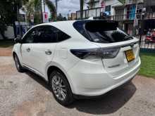 https://riyasewana.com/uploads/toyota-toyota-harrier-2017-2813534512514.jpg