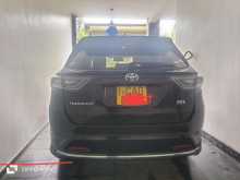 https://riyasewana.com/uploads/toyota-toyota-harrier-281510204712.jpg