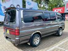 https://riyasewana.com/uploads/toyota-toyota-hiace-1515582222802.jpg