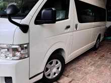 https://riyasewana.com/uploads/toyota-toyota-hiace-2218120322722.jpg