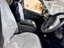 https://riyasewana.com/uploads/toyota-toyota-hiace-2218122124281.jpg