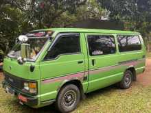 Toyota Hiace Shell LH61V 1989 Van
