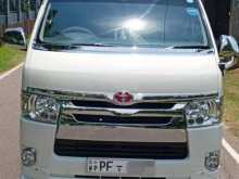 Toyota HIACE KDH 201 SUPER GL 2009 Van