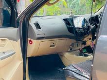 https://riyasewana.com/uploads/toyota-toyota-hilux-182144366144.jpg