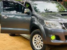 https://riyasewana.com/uploads/toyota-toyota-hilux-182144366865.jpg