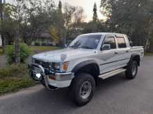 Toyota Hilux LN106 1990 Pickup