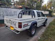 https://riyasewana.com/uploads/toyota-toyota-hilux-1990-98260912354.jpg