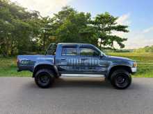 https://riyasewana.com/uploads/toyota-toyota-hilux-1994-10334212854.jpg