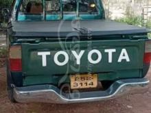 https://riyasewana.com/uploads/toyota-toyota-hilux-1998-61841591232456.jpg