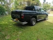 https://riyasewana.com/uploads/toyota-toyota-hilux-1999-42421112032.jpg
