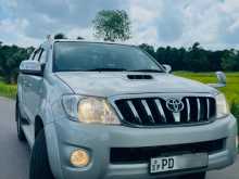 https://riyasewana.com/uploads/toyota-toyota-hilux-2008-266202012843.jpg