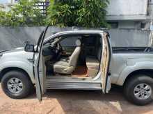 https://riyasewana.com/uploads/toyota-toyota-hilux-2009-916200512244.jpg