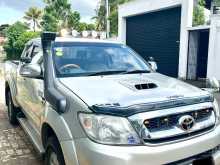 https://riyasewana.com/uploads/toyota-toyota-hilux-2009-916200512892.jpg