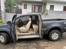 https://riyasewana.com/uploads/toyota-toyota-hilux-2010-2118532112993.jpg