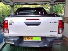 https://riyasewana.com/uploads/toyota-toyota-hilux-2020-620455112204.jpg
