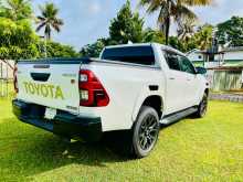 https://riyasewana.com/uploads/toyota-toyota-hilux-2024-2413382812553.jpg
