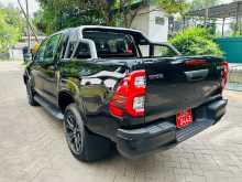 https://riyasewana.com/uploads/toyota-toyota-hilux-2024-247593712644.jpg