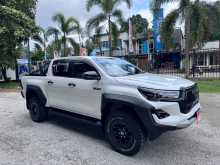 https://riyasewana.com/uploads/toyota-toyota-hilux-2025-710433712392.jpg