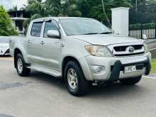 https://riyasewana.com/uploads/toyota-toyota-hilux-25221127872.jpg