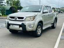 https://riyasewana.com/uploads/toyota-toyota-hilux-25221127913.jpg