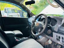 https://riyasewana.com/uploads/toyota-toyota-hilux-25823036995.jpg