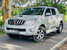https://riyasewana.com/uploads/toyota-toyota-hilux-266204917615.jpg
