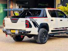 https://riyasewana.com/uploads/toyota-toyota-hilux-2710352822852.jpg