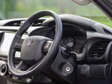 https://riyasewana.com/uploads/toyota-toyota-hilux-271500524803.jpg