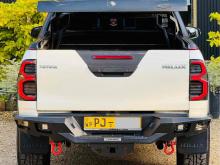 https://riyasewana.com/uploads/toyota-toyota-hilux-3113304824812.jpg