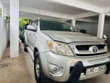 https://riyasewana.com/uploads/toyota-toyota-hilux-4707134502.jpg