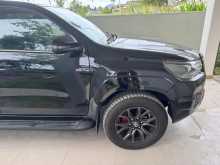 https://riyasewana.com/uploads/toyota-toyota-hilux-51514251006.jpg