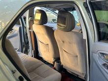 https://riyasewana.com/uploads/toyota-toyota-hilux-5548006065.jpg