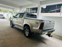 https://riyasewana.com/uploads/toyota-toyota-hilux-8650504173.jpg