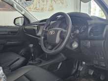 https://riyasewana.com/uploads/toyota-toyota-hilux-9800564163.jpg