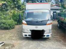 https://riyasewana.com/uploads/toyota-toyota-hino-812051322282.jpg
