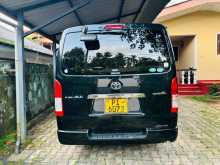 https://riyasewana.com/uploads/toyota-toyota-kdh-2015-222253012342.jpg