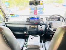 https://riyasewana.com/uploads/toyota-toyota-kdh-2015-2715070412332.jpg