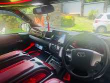 https://riyasewana.com/uploads/toyota-toyota-kdh-2017-120503812614.jpg