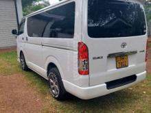 https://riyasewana.com/uploads/toyota-toyota-kdh-24222835498240.jpg