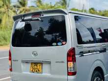 https://riyasewana.com/uploads/toyota-toyota-kdh-30003822452.jpg