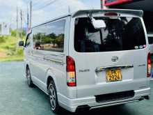https://riyasewana.com/uploads/toyota-toyota-kdh-30003922413.jpg