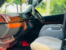 https://riyasewana.com/uploads/toyota-toyota-kdh-81028304173.jpg