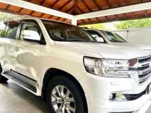 Toyota LAND CRUISER SAHARA V8 2016 SUV