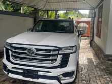Toyota LAND CRUISER LC 300 ZX 2024 SUV