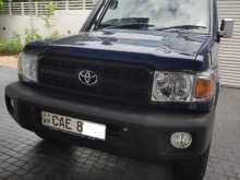 https://riyasewana.com/uploads/toyota-toyota-land-21132845852.jpg