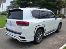 https://riyasewana.com/uploads/toyota-toyota-land-21144310282.jpg