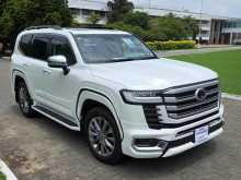 https://riyasewana.com/uploads/toyota-toyota-land-21144310751.jpg