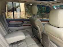 https://riyasewana.com/uploads/toyota-toyota-land-2195908634.jpg